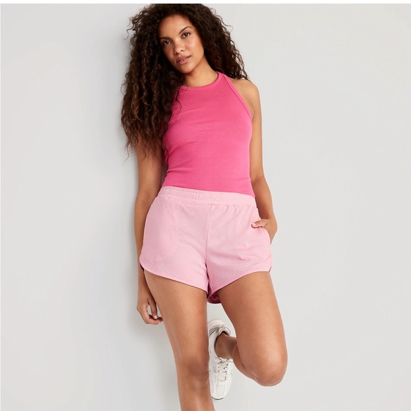 NWT OLD NAVY Mid-Rise StretchTech Dolphin-Hem Run Shorts -- 3-inch inseam - Picture 3 of 9